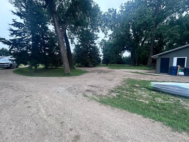 Circle driveway