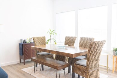 12500 Lamppost Ln unit 16, Austin, TX 78727 - photo 6