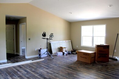 129 Gallaher Ln, Clarkrange, TN 38553 - photo 4