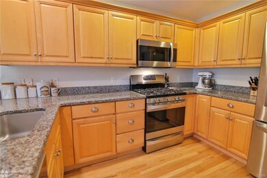 2179 Greenmeadow Dr, Macungie, PA 18062 - photo 7