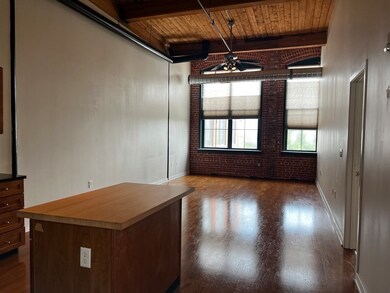 Fremont Lofts unit 404, Worcester, MA 01603 - photo 4