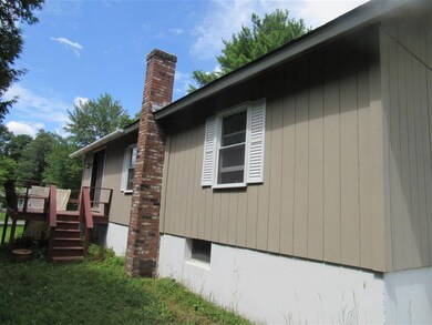 258 Saint John St, Saint Johnsbury, VT 05819 - photo 3
