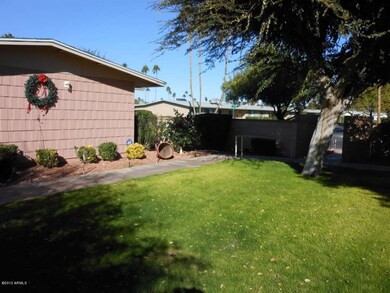 10843 W Santa fe Dr, Sun City, AZ 85351 - photo 5