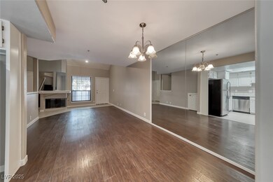 2605 S Durango Dr unit 202, Las Vegas, NV 89117 - photo 7