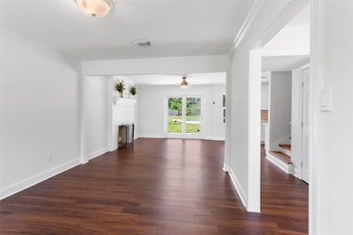 1325 Oak Hollow Dr, Dickinson, TX 77539 - photo 6