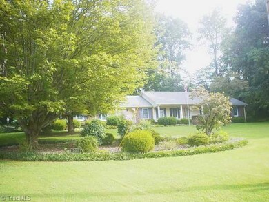 701 Holly Dr, Asheboro, NC 27205 - photo 2