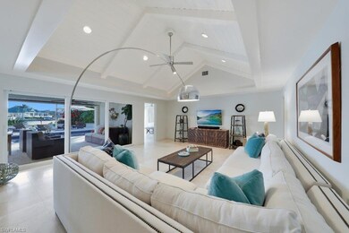 324 Pirates Bight unit 4, Naples, FL 34103 - photo 3