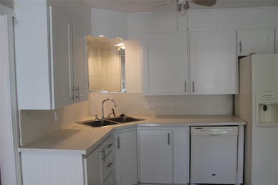 409 W Main St, Azle, TX 76020 - photo 4