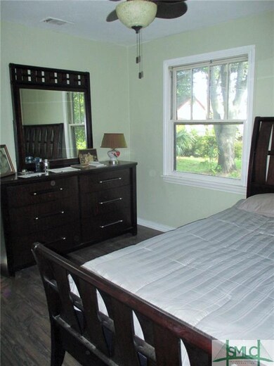2325 E 40th St, Savannah, GA 31404 - photo 3
