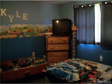 1084 Remington Dr, North Tonawanda, NY 14120 - photo 4