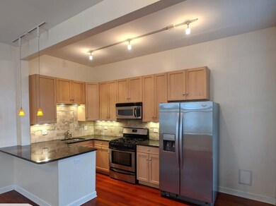 1222 W Hubbard St unit 1R, Chicago, IL 60642 - photo 6