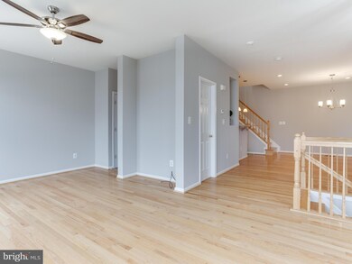 20868 Pitt Terrace, Sterling, VA 20165 - photo 5