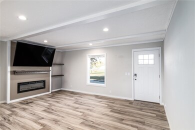 513 W North 1st St, Stewardson, IL 62463 - photo 5