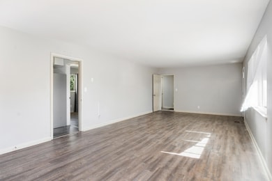 4342 Shawnee Cir, Chattanooga, TN 37411 - photo 6