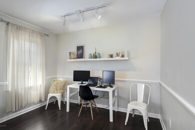 4617 Bramton-7