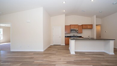 1999 Coleman Lake - Lot 523-06