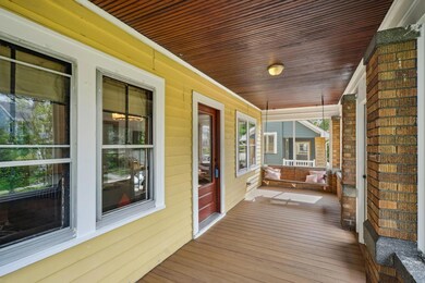 34-web-or-mls-70-e-longview-ave
