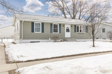 1155 Valley Park St, Marion, IA 52302 - photo 3