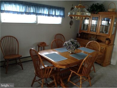 17 Azalea Ln, Levittown, PA 19055 - photo 7