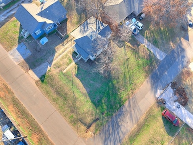 521 N 11th St, Guthrie, OK 73044 - photo 6