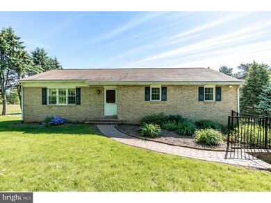 385 Hallman Rd, Douglassville, PA 19518 - photo 2