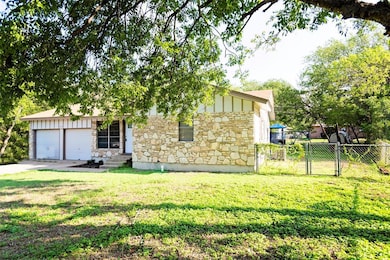 812 W Washington Ave, Copperas Cove, TX 76522 - photo 3