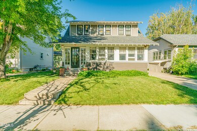812N6thSt_00049