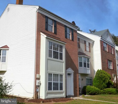 9305 Frensham Ct, Laurel, MD 20708 - photo 2