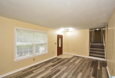 1721 Maralyn Dr, Birmingham, GA 35235 - photo 4