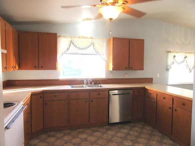 4200 Summers Ln unit 36, Klamath Falls, OR 97603 - photo 5