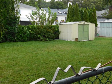 208 Fairbanks Ave, Staten Island, NY 10306 - photo 4