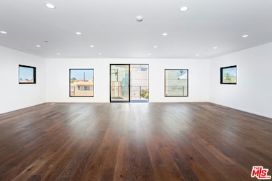 1908 S Palm Grove Ave, Los Angeles, CA 90016 - photo 5