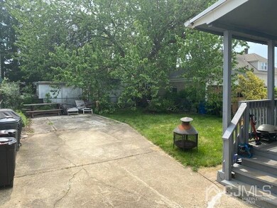 85 Pulaski Ave, Carteret, NJ 07008 - photo 5