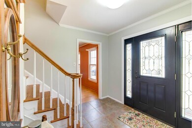 10101 Tamarack Dr, Vienna, VA 22182 - photo 3