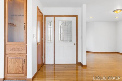 16-web-or-mls-225-beth-st