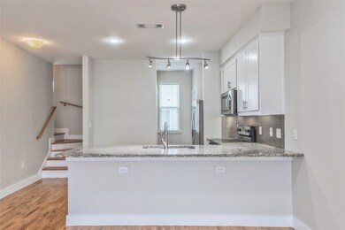 6051 Ross Ave unit 130, Dallas, TX 75206 - photo 5