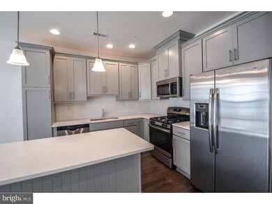 782 W 2nd St, Lansdale, PA 19446 - photo 2