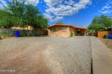 Tons of parking space and carport