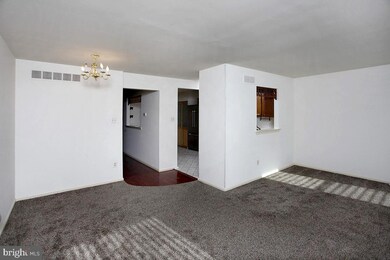 61 Piccadilly Cir, Doylestown, PA 18901 - photo 4