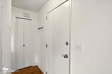 10260 JAMESTOWN #25