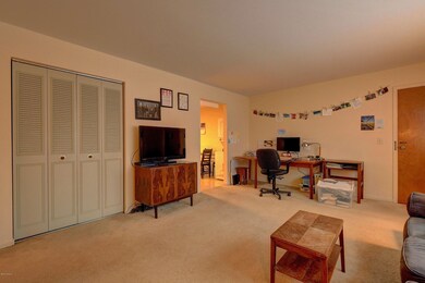 6-Living Room