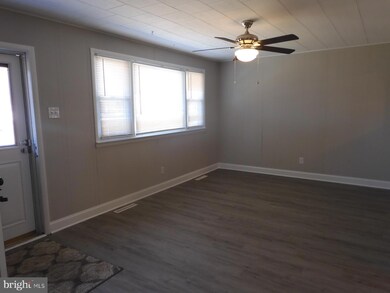 123 Estates Rd, Pine Hill, NJ 08021 - photo 5