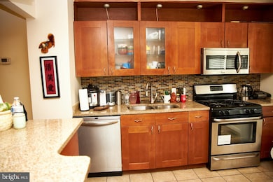 4 Autumn Hill Way, Gaithersburg, MD 20877 - photo 4