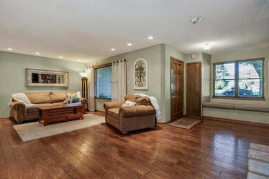 544 Opal St, Maize, KS 67101 - photo 4