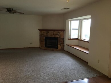 Window seat Fireplace