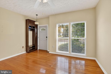 8314 Pigeon Fork Ln, Laurel, MD 20724 - photo 3