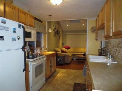 14 Talbot Terrace, Uxbridge, MA 01569 - photo 4