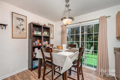 930 Faye St, Statesville, NC 28677 - photo 3