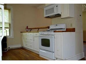 22 Newport Ave unit 2, Newport, RI 02840 - photo 2
