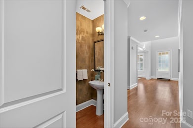 11756 Easthampton Cir, Charlotte, NC 28277 - photo 4